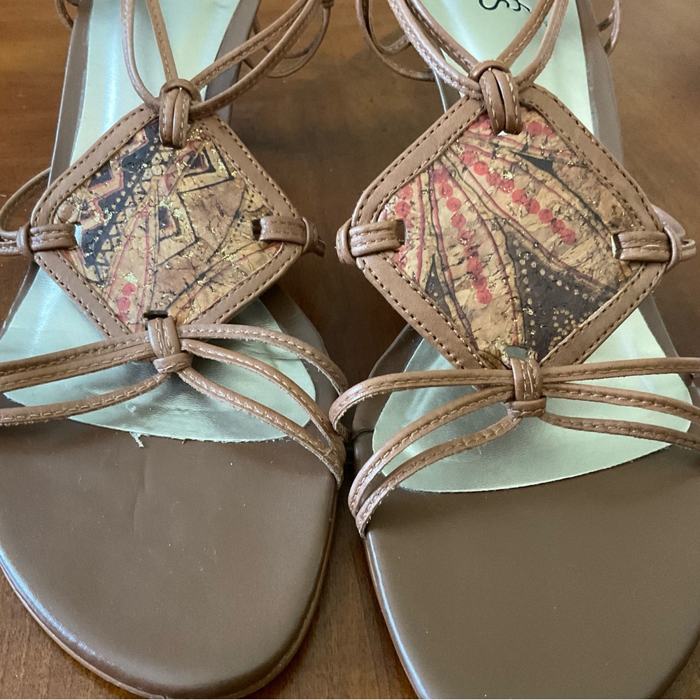 Leather Strappy Sandals with Decorative Diamond Accent - Brown